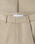 PLEATED BERMUDA SHORTS